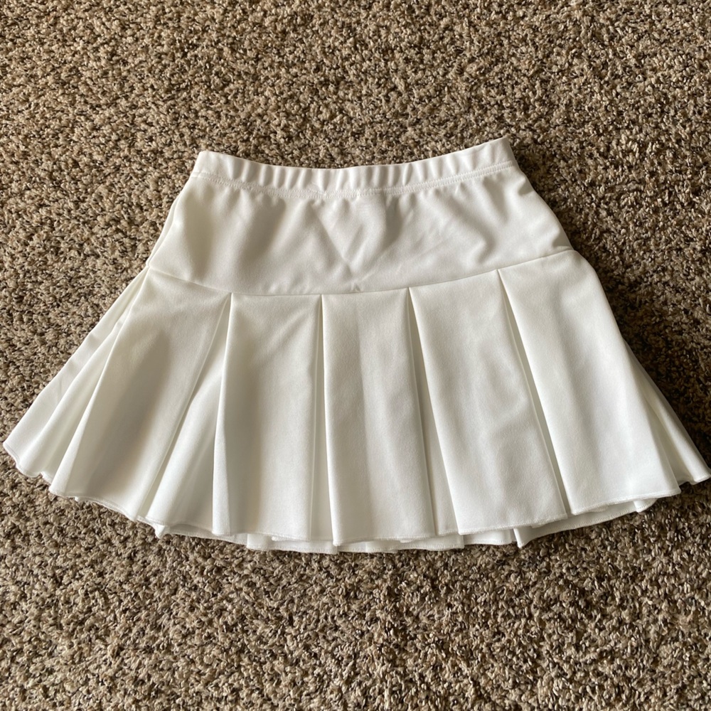 Pleated skirt